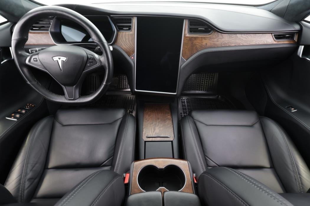 TESLA MODEL S 2019