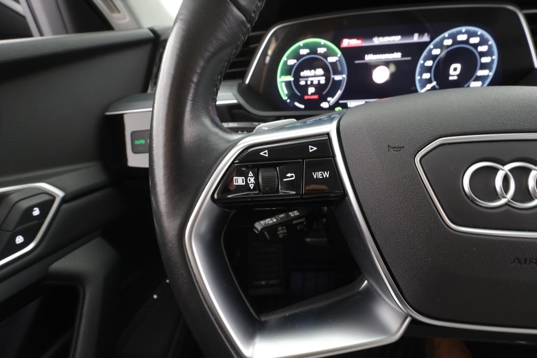 AUDI E-TRON 2023