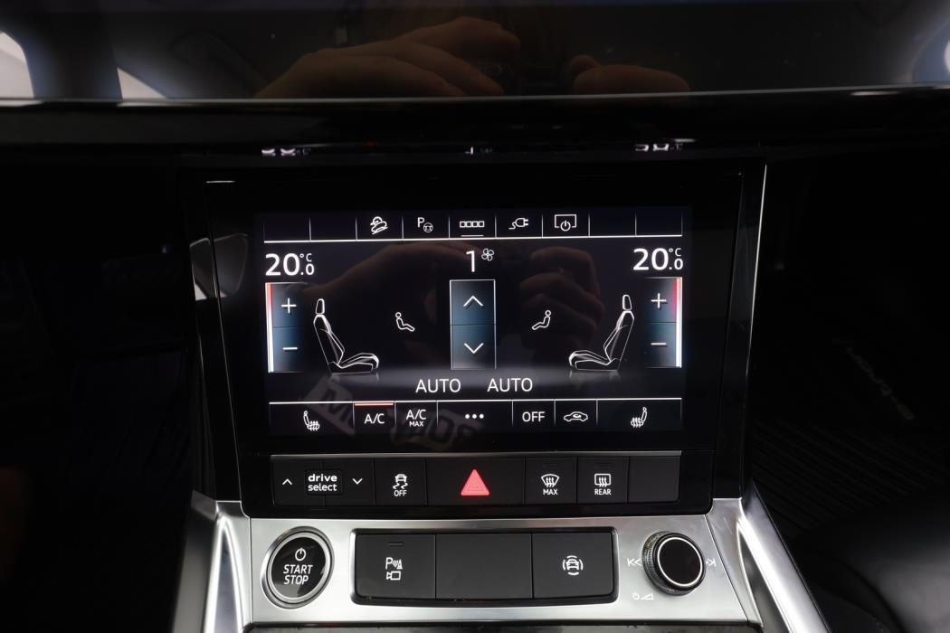 AUDI E-TRON 2023