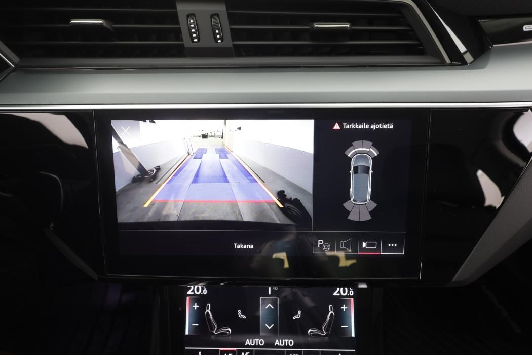 AUDI E-TRON 2023