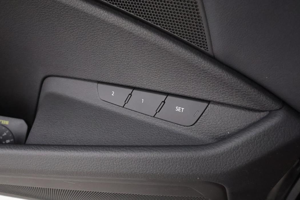 AUDI E-TRON 2023