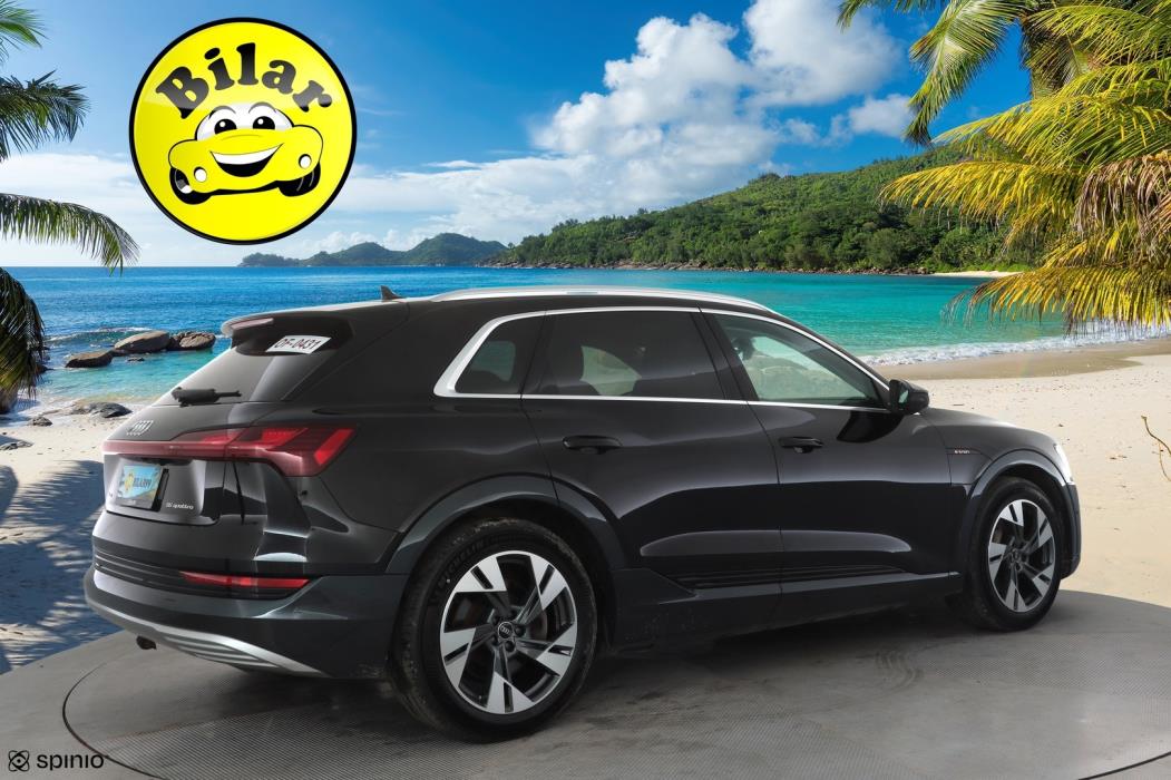 AUDI E-TRON 2023
