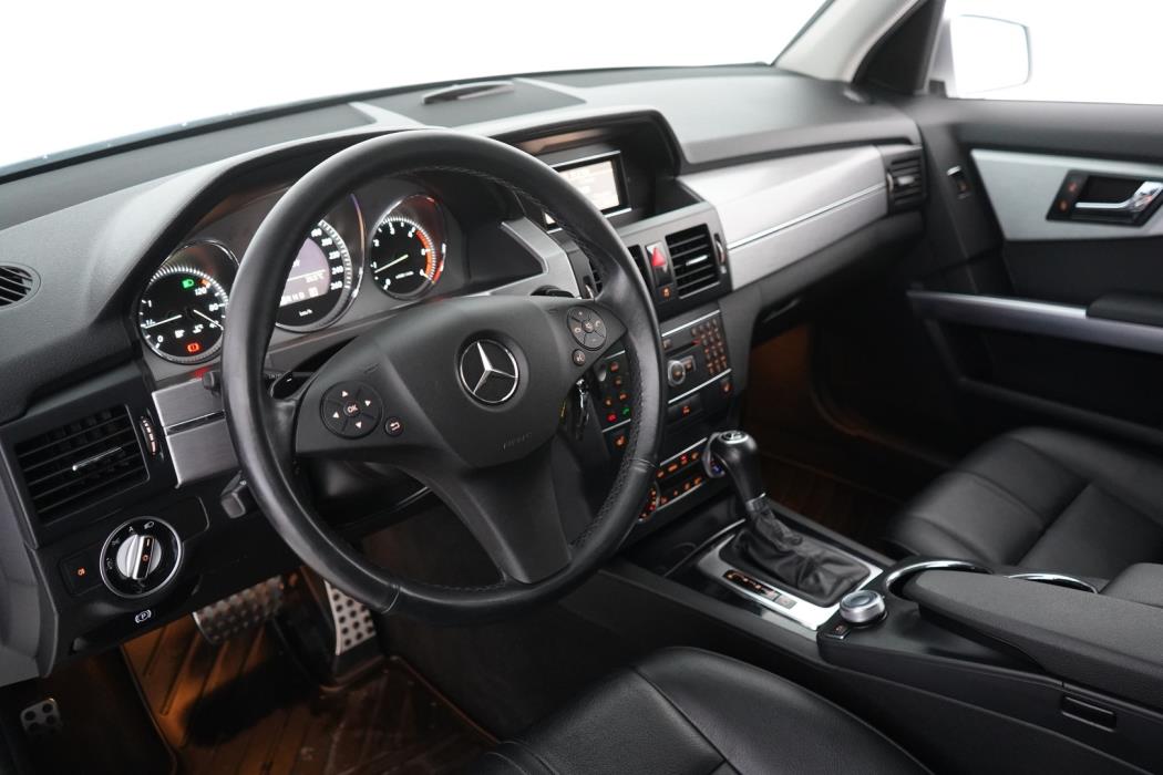 MERCEDES-BENZ GLK 2011