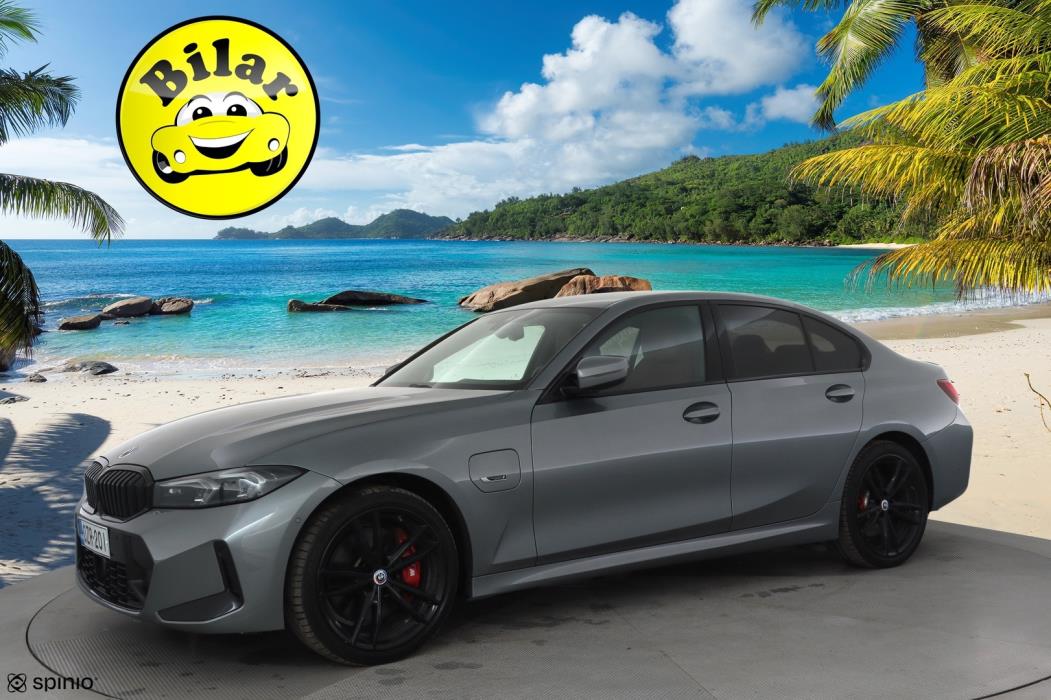 BMW 330 2023