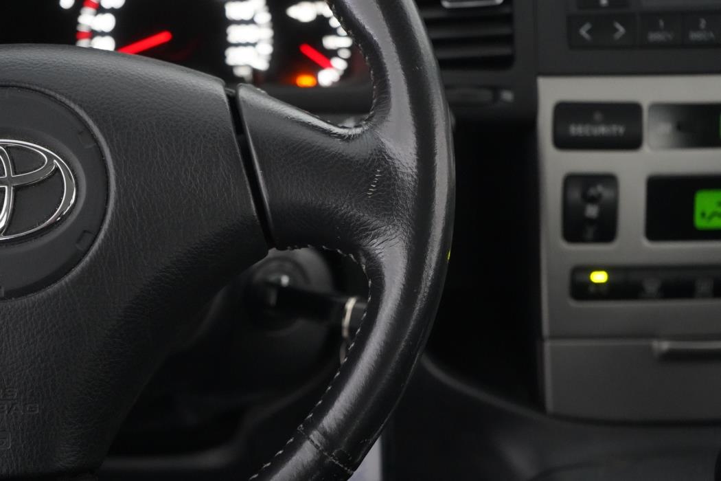 TOYOTA Corolla Verso 2003