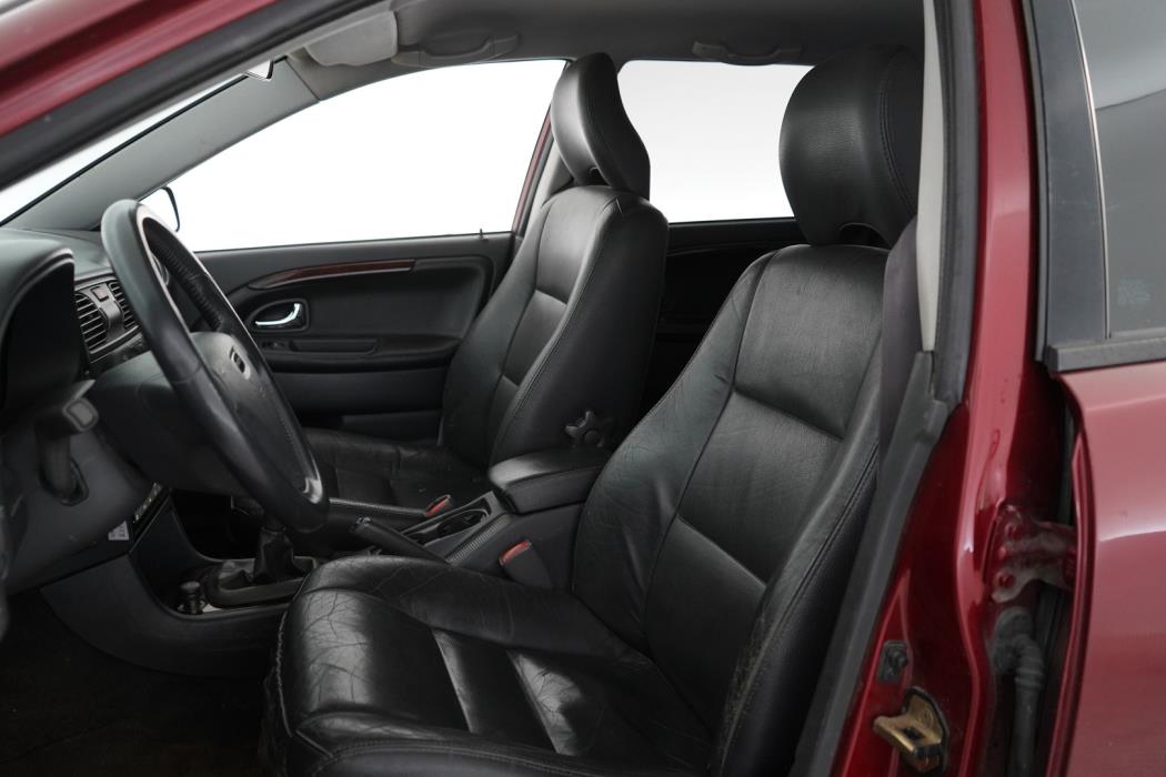 VOLVO V40 2004