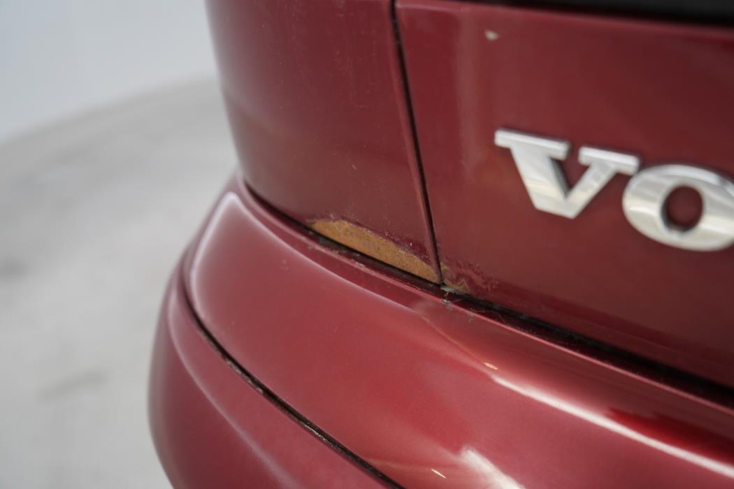 VOLVO V40 2004