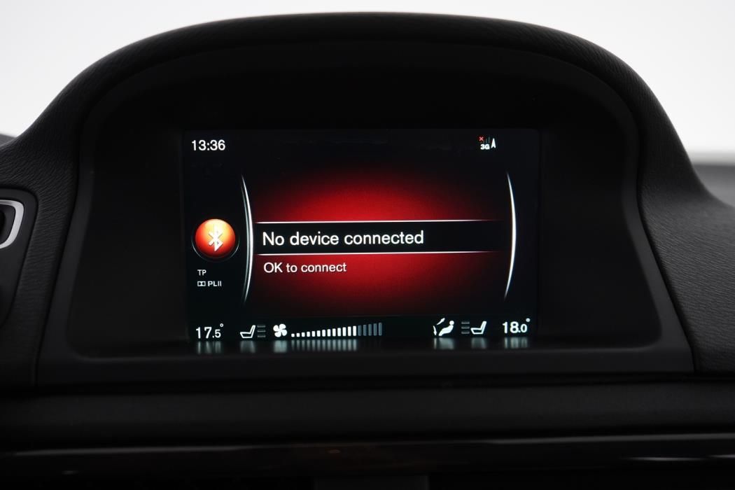VOLVO XC70 2015
