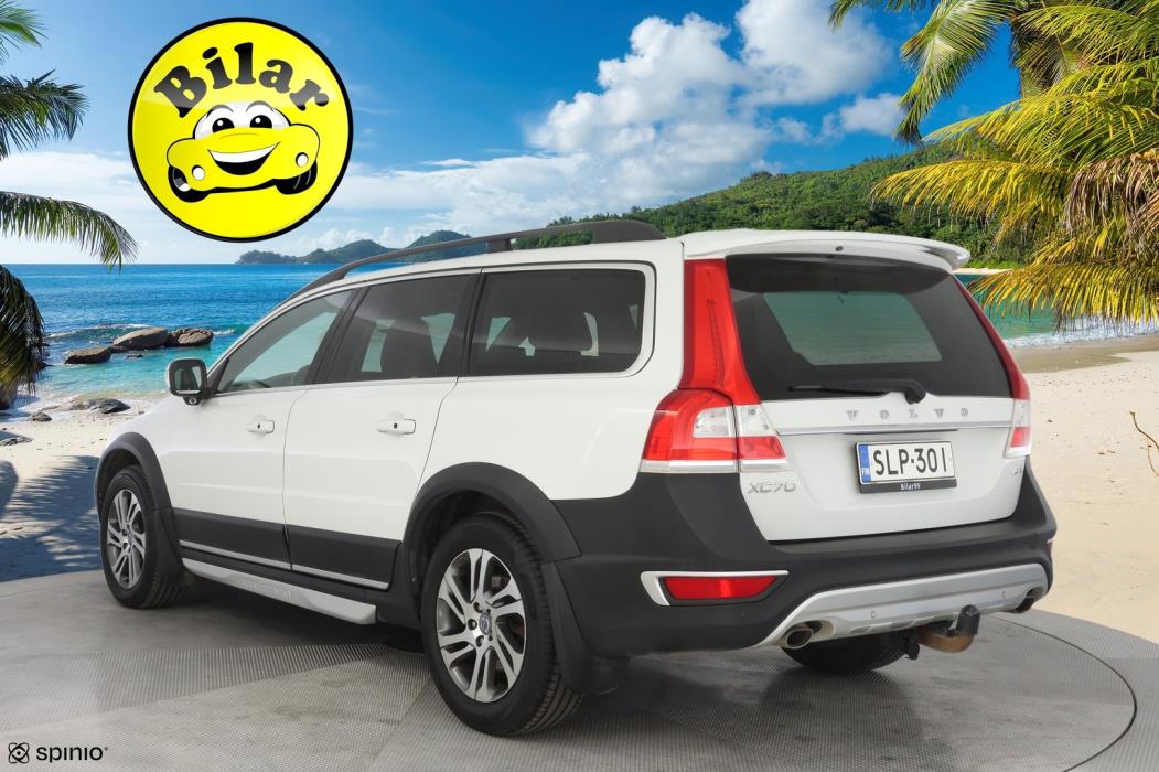 VOLVO XC70 2015
