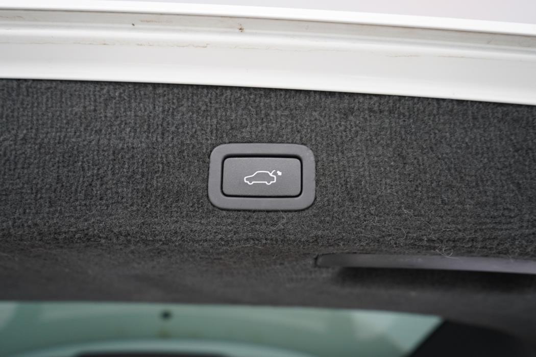 VOLVO XC70 2015