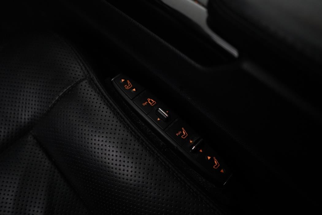 MERCEDES-BENZ E 2012