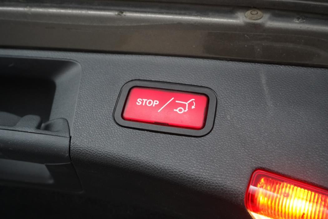 MERCEDES-BENZ E 2012