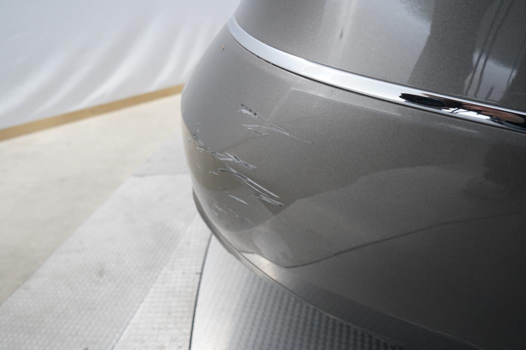 MERCEDES-BENZ E 2012