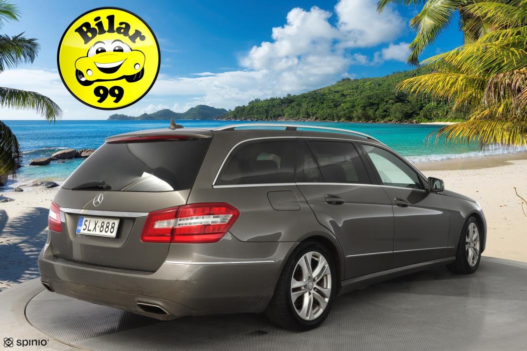 MERCEDES-BENZ E 2012