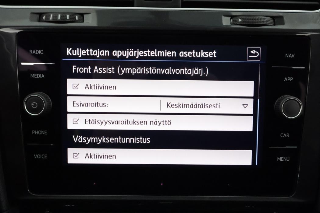 VOLKSWAGEN Golf 2018