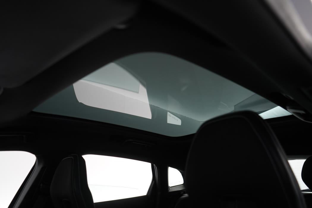 VOLVO V40 2017