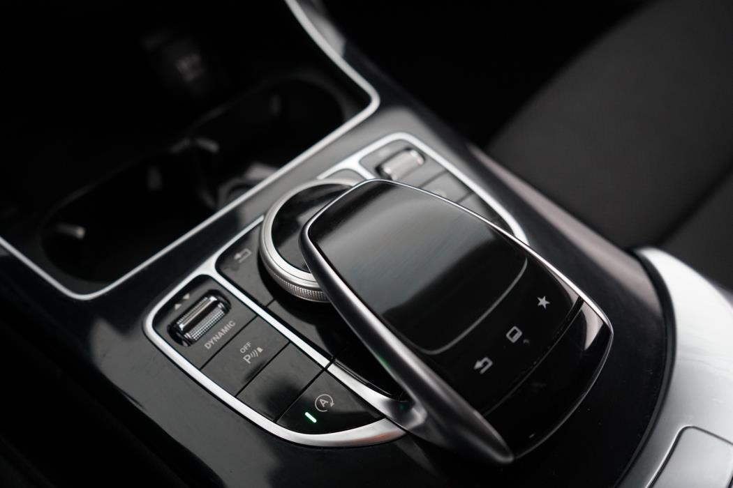 MERCEDES-BENZ C 2016