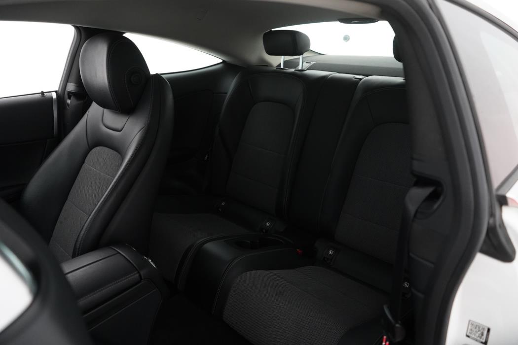 MERCEDES-BENZ C 2016