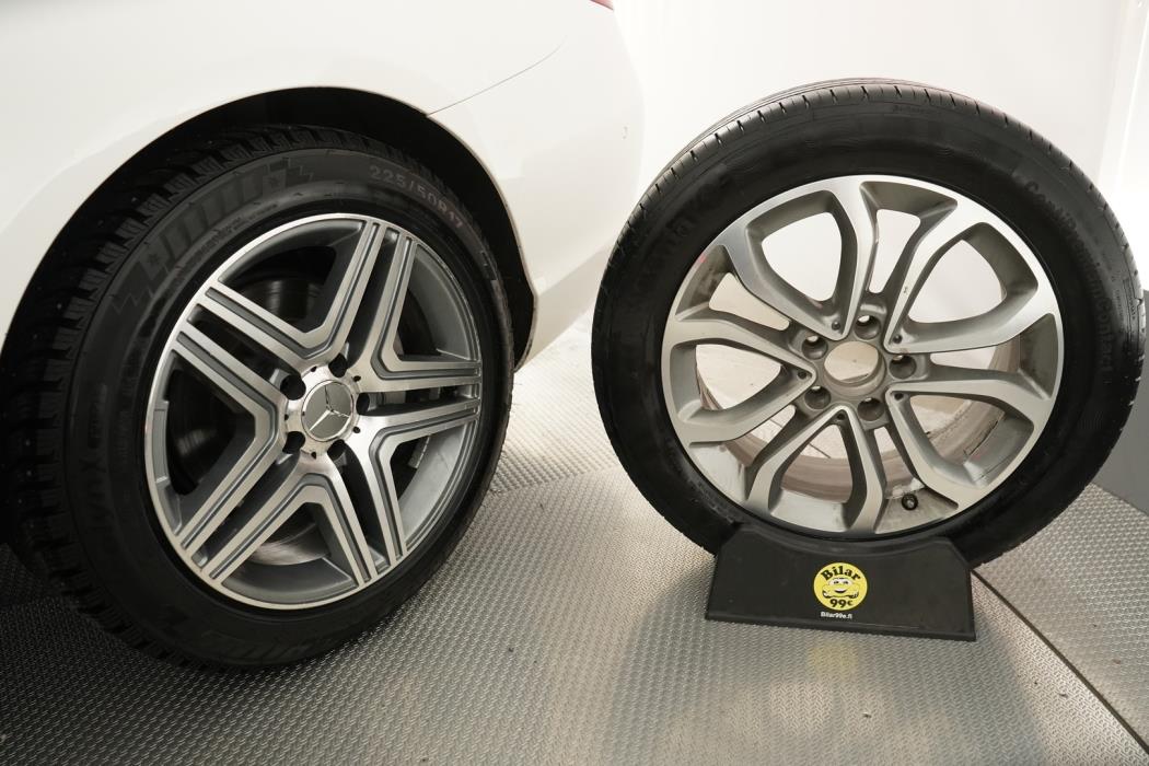 MERCEDES-BENZ C 2016