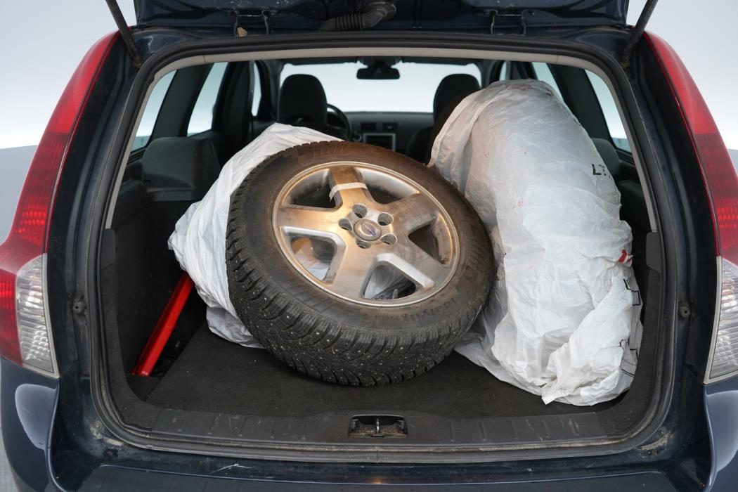 VOLVO V50 2012
