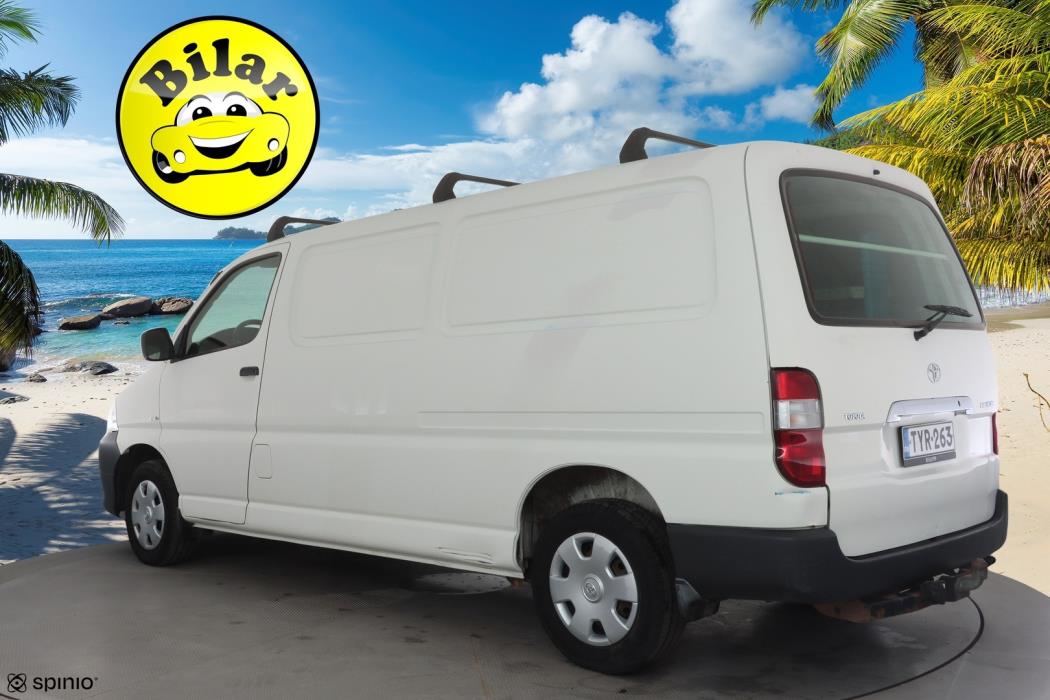 TOYOTA Hiace 2012