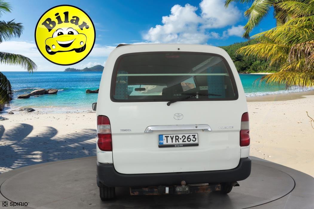 TOYOTA Hiace 2012