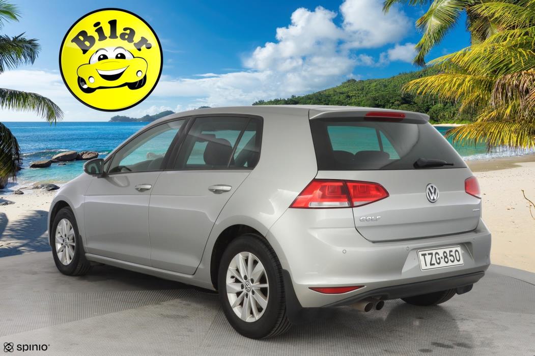 VOLKSWAGEN Golf 2014