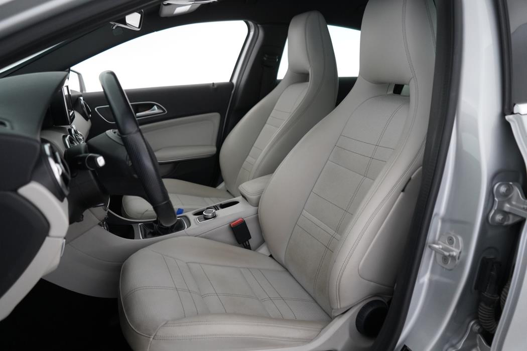 MERCEDES-BENZ A 2014