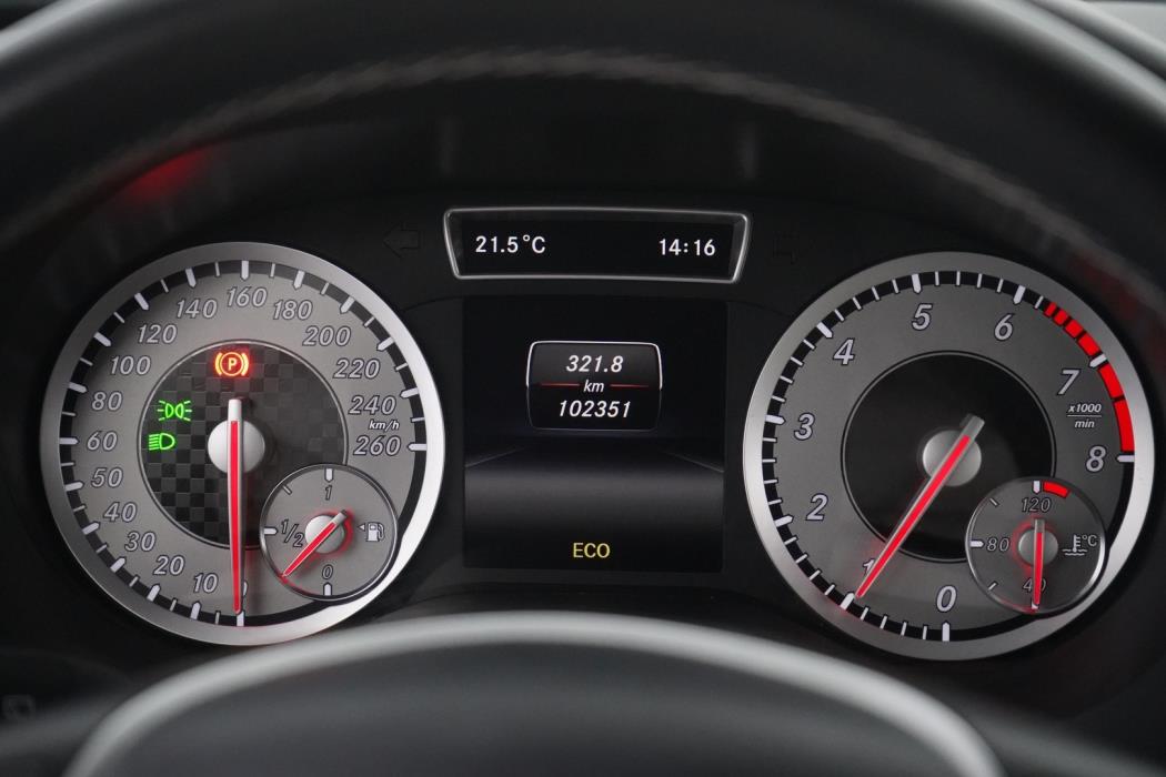 MERCEDES-BENZ A 2014