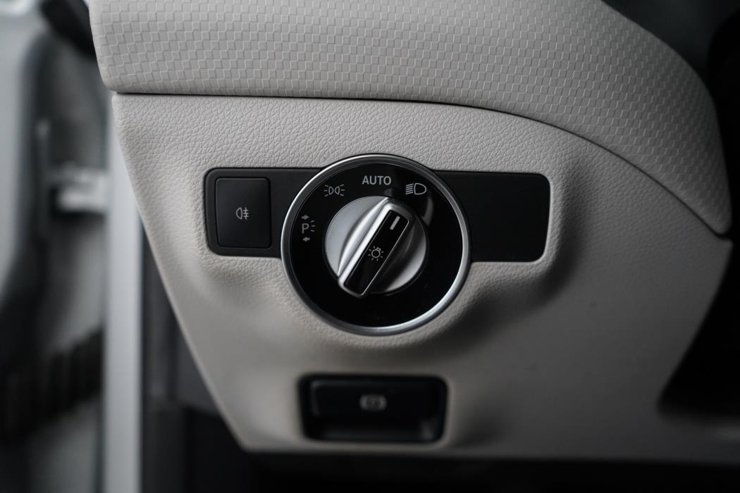 MERCEDES-BENZ A 2014