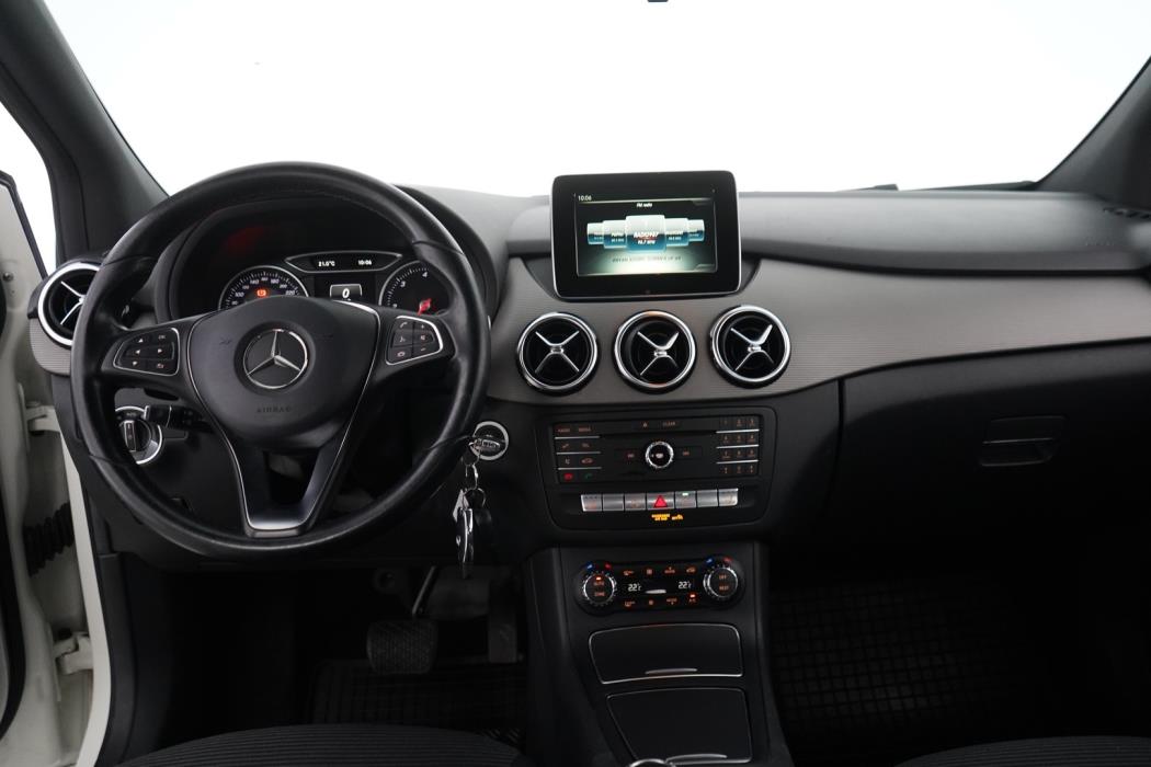 MERCEDES-BENZ B 2015