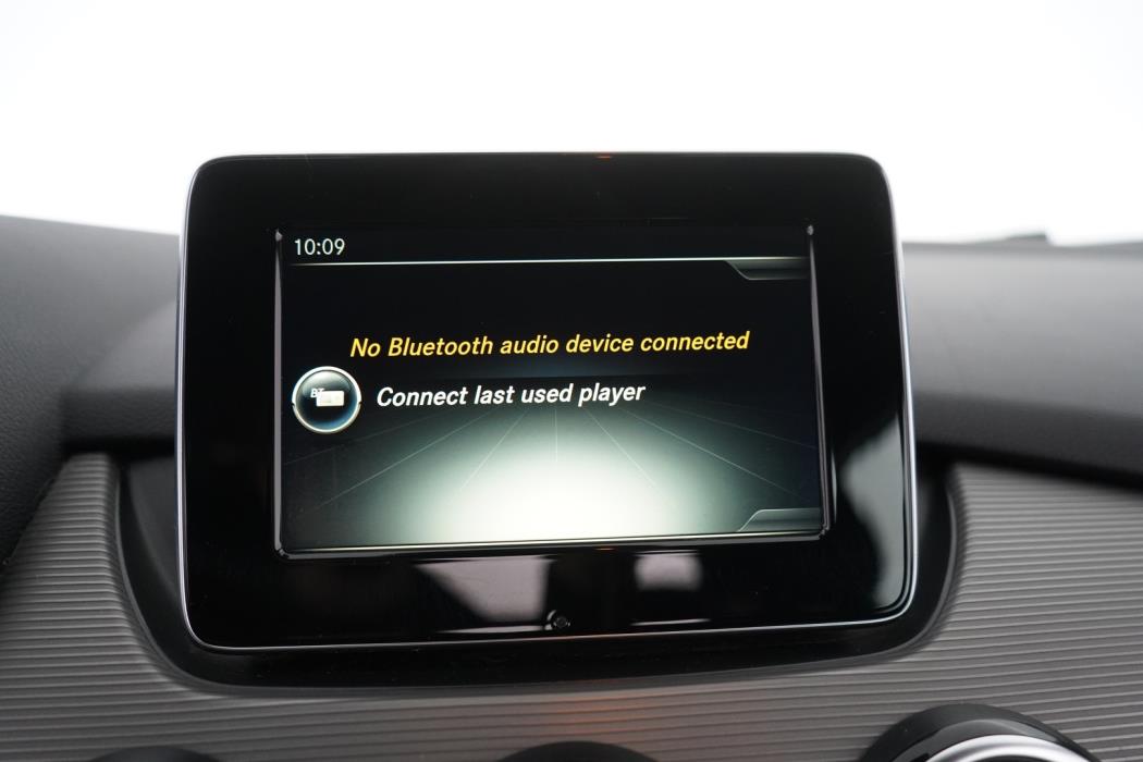 MERCEDES-BENZ B 2015