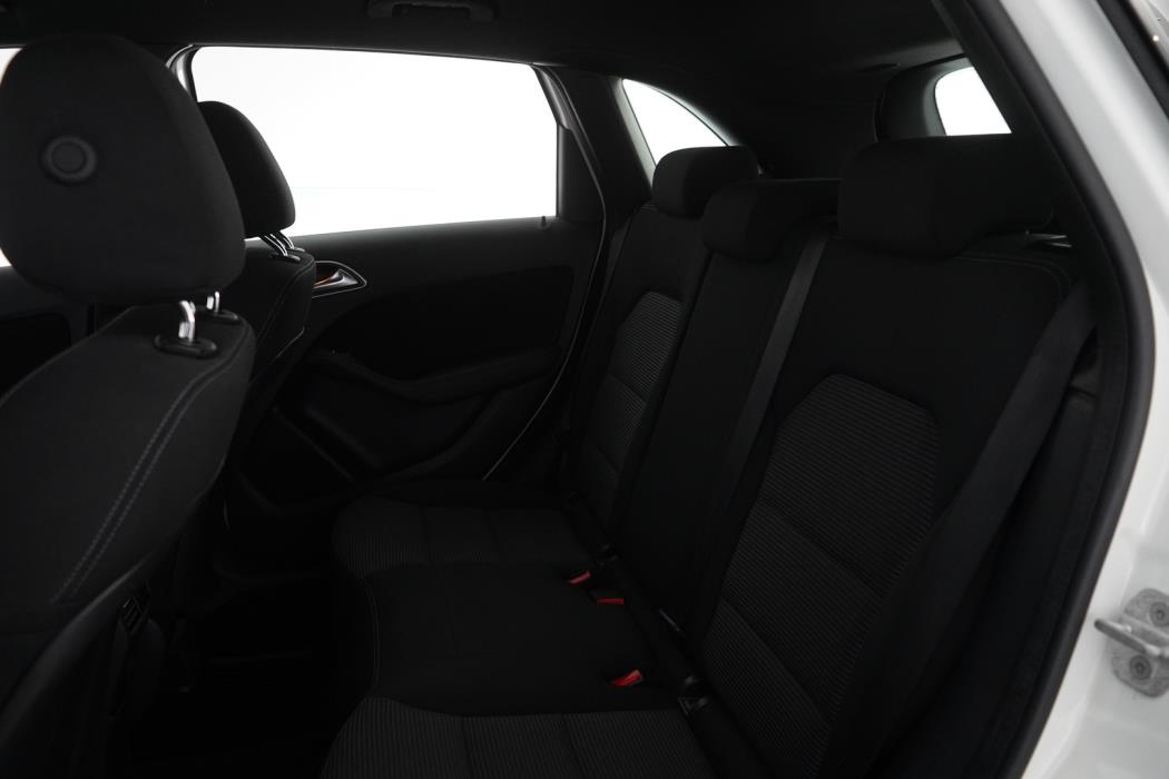 MERCEDES-BENZ B 2015