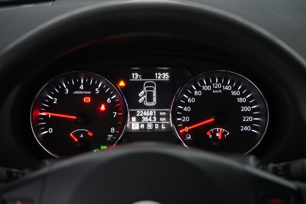 NISSAN Qashqai 2013