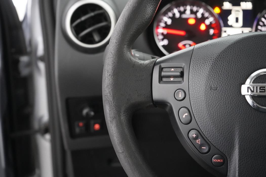 NISSAN Qashqai 2013