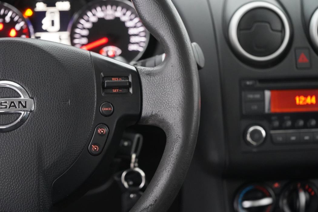 NISSAN Qashqai 2013