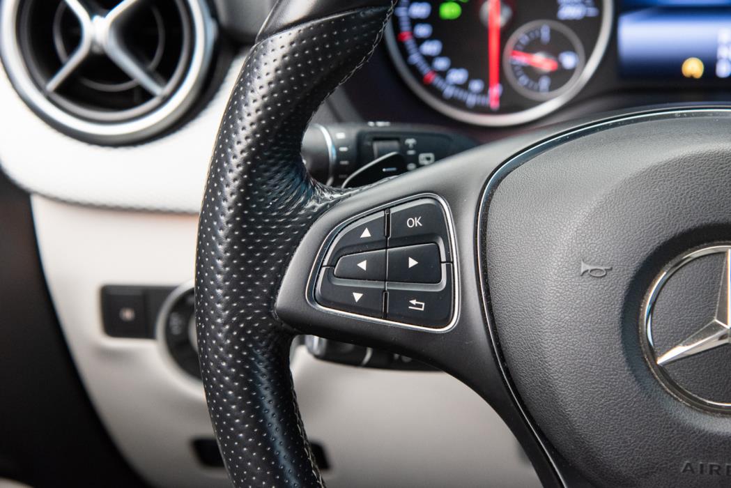 MERCEDES-BENZ B 2015