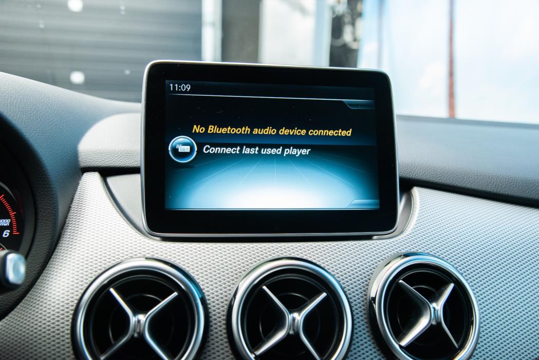 MERCEDES-BENZ B 2015