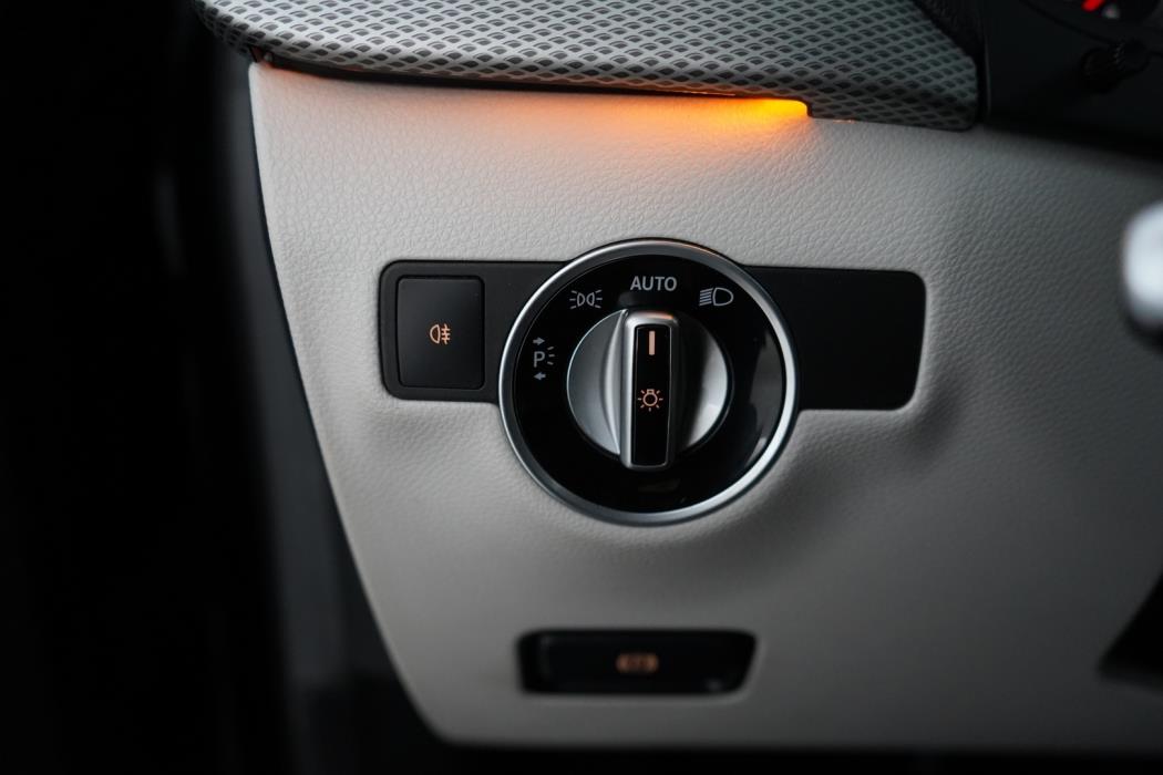 MERCEDES-BENZ B 2015