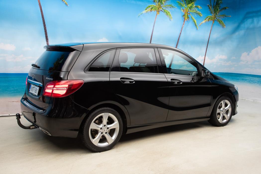 MERCEDES-BENZ B 2015