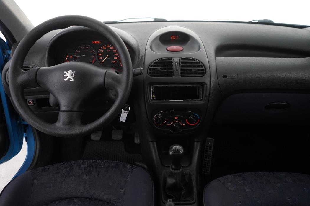 PEUGEOT 206 2000