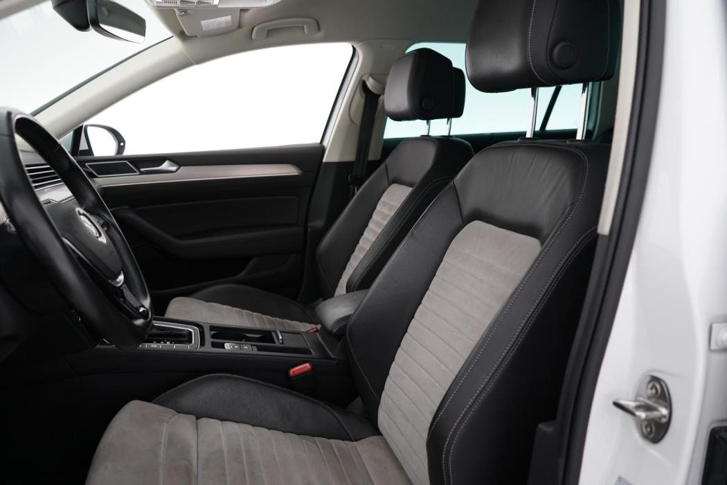 VOLKSWAGEN Passat 2017