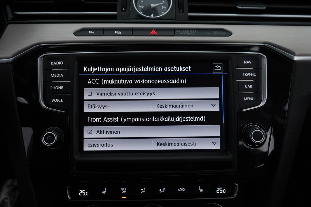 VOLKSWAGEN Passat 2017