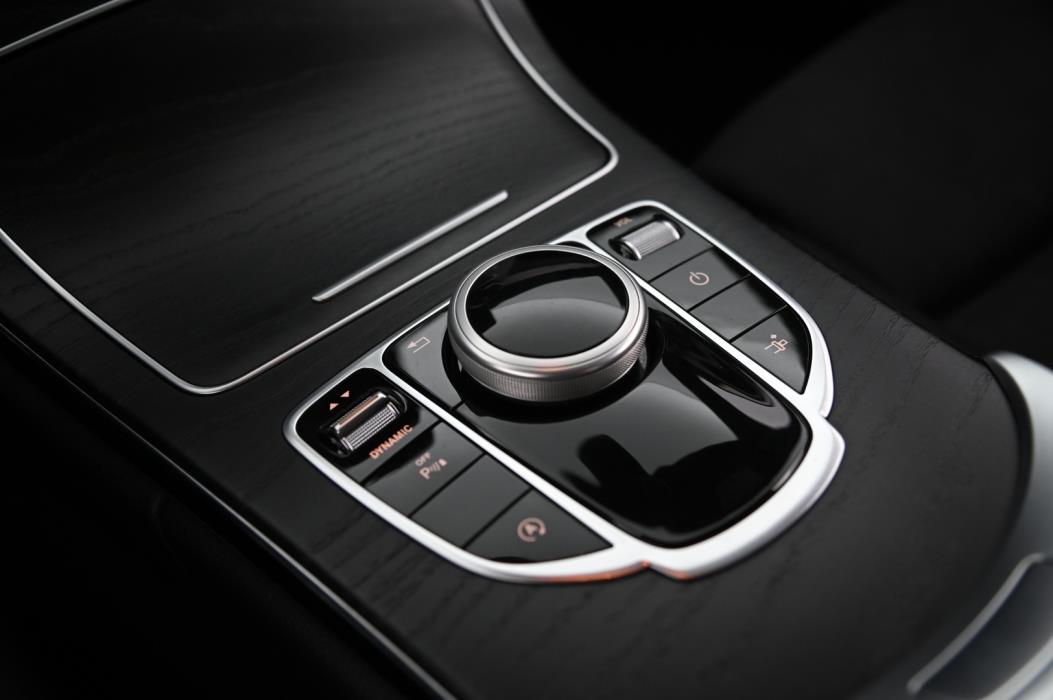 MERCEDES-BENZ C 2016