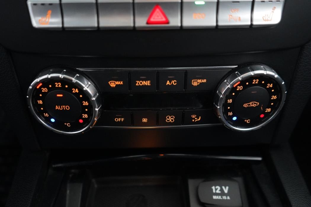 MERCEDES-BENZ C 2012