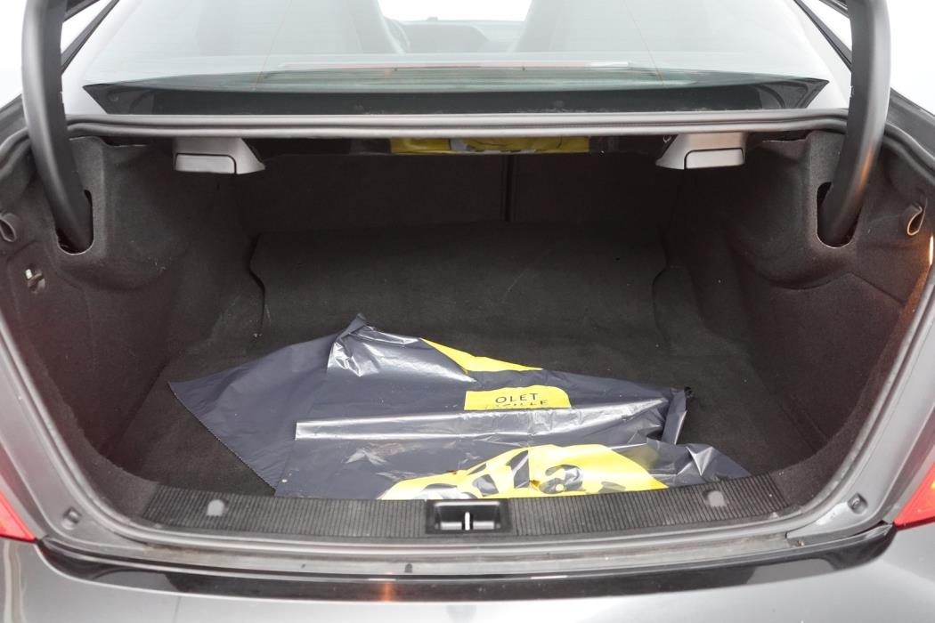 MERCEDES-BENZ C 2012