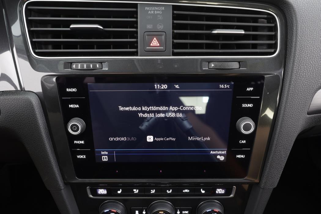 VOLKSWAGEN Golf 2018