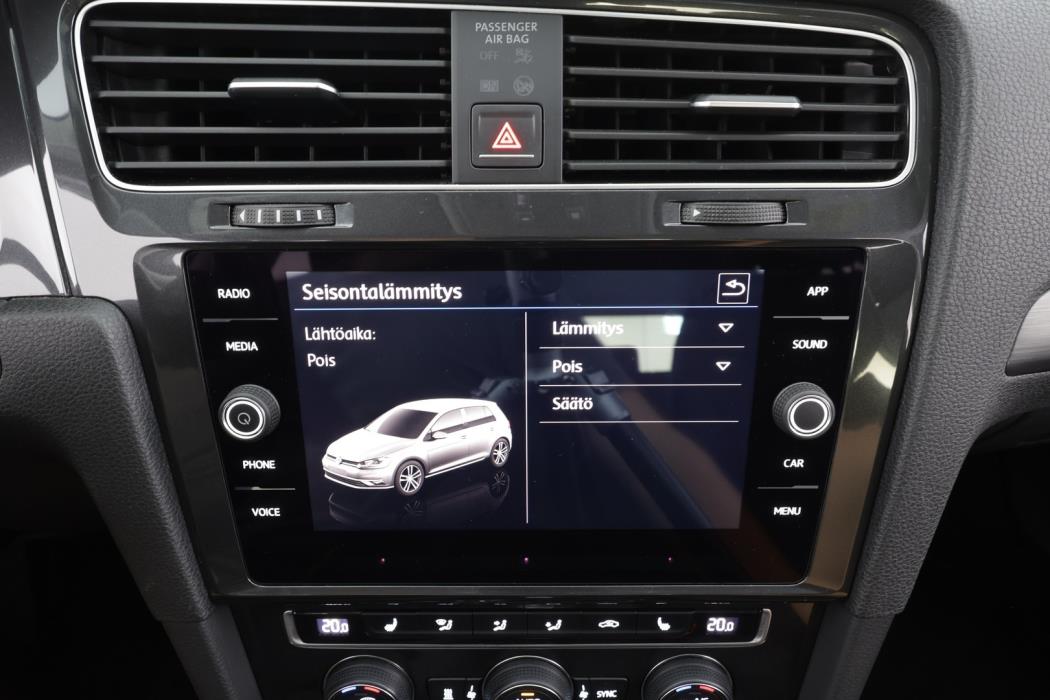 VOLKSWAGEN Golf 2018