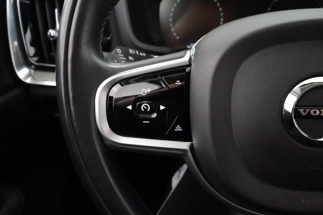 VOLVO V60 2019