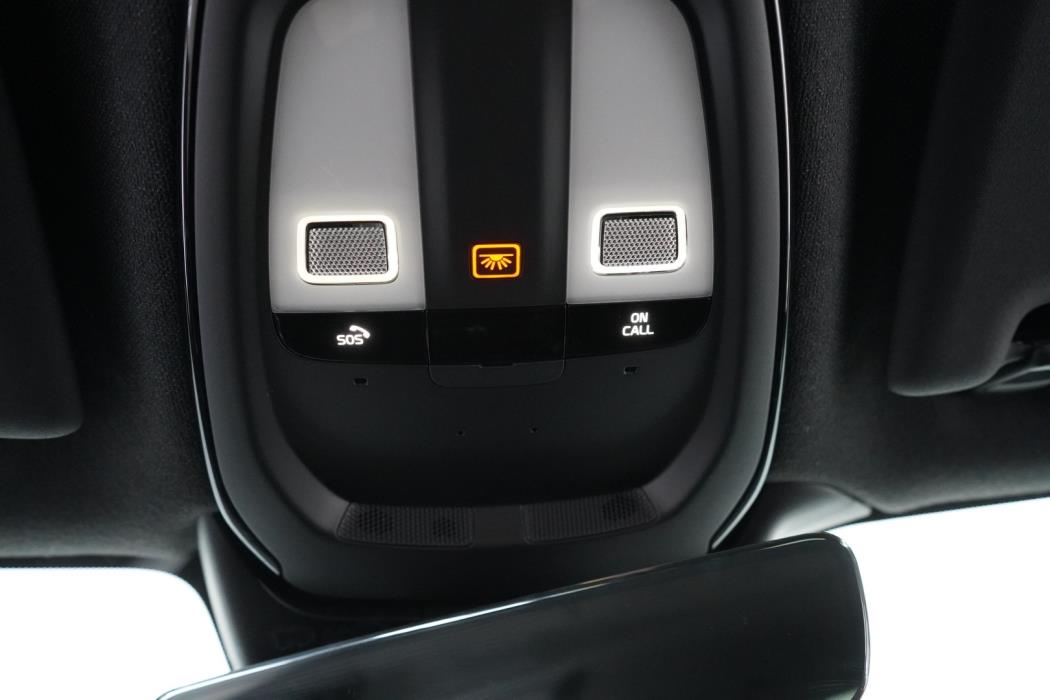 VOLVO XC40 2021